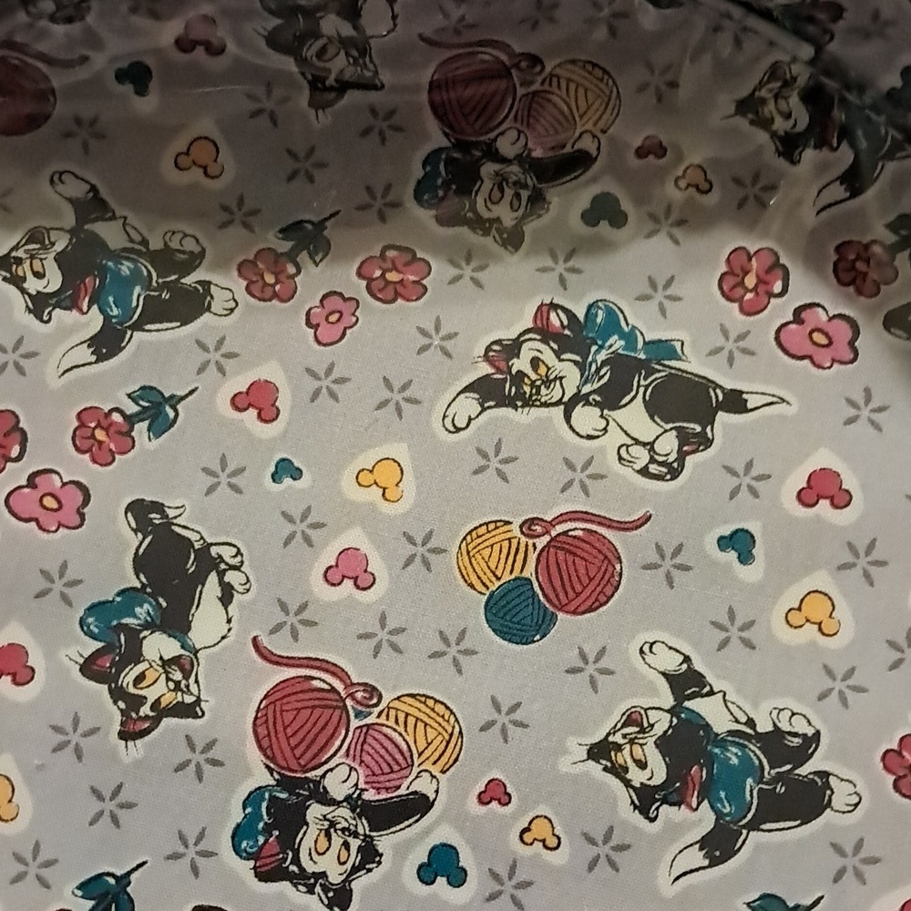 Mickey and Minnie Mouse Cosmetic Case by Vera Bradley - Picture 3 of 5